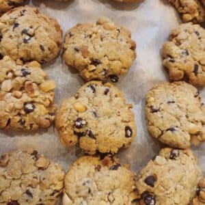 Mini cookies chocolat noir et noisettes - cuisine maison - sain et gourmands